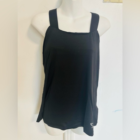 #TO25 BRAND NEW CRIVIT SPORTS. |BLACK | TOP - Picture 1 of 1